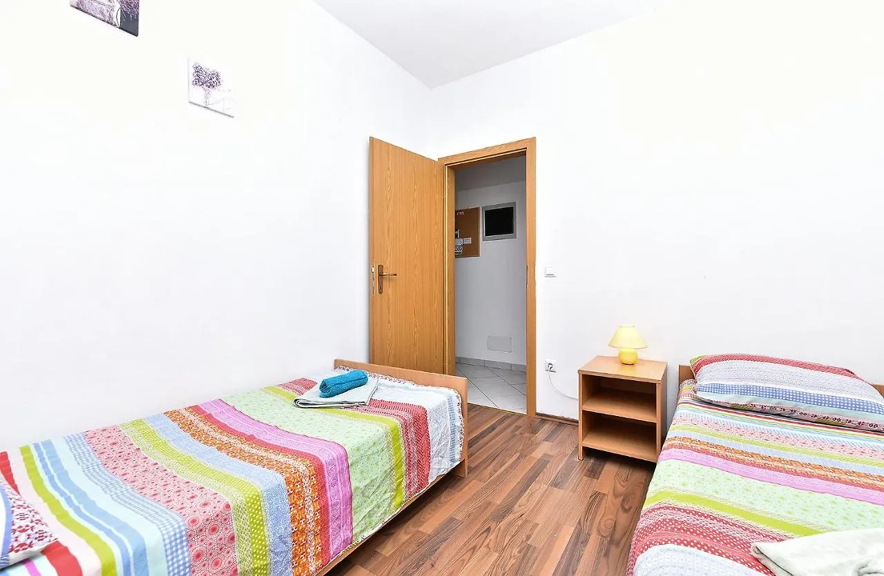 House Galizana 1962 Βίλα