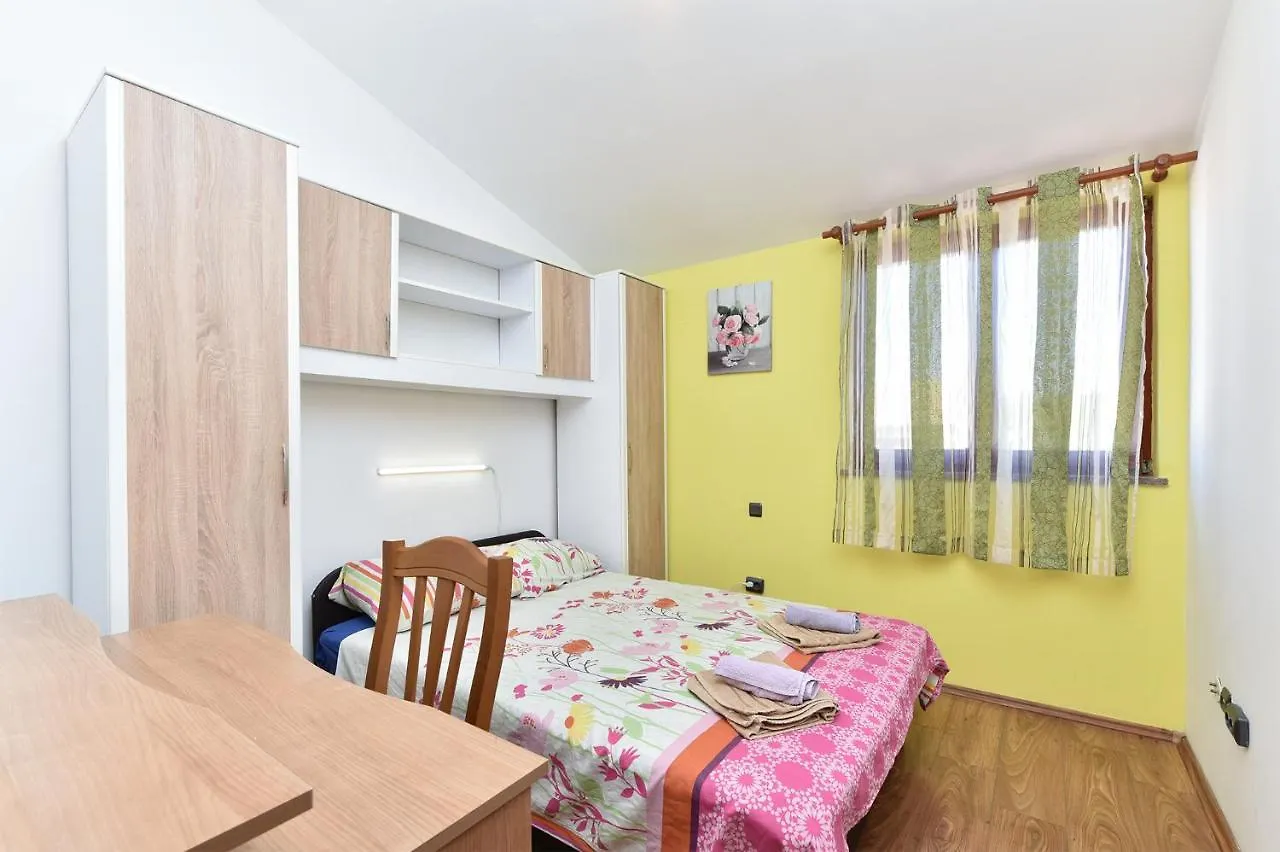 House Galizana 1962 Βίλα